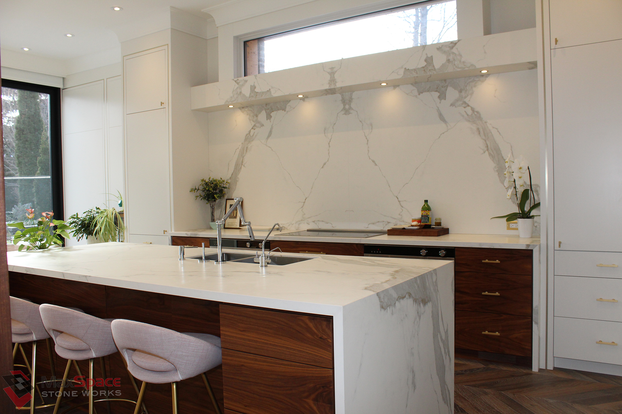 neolith-waterfall-counter-top